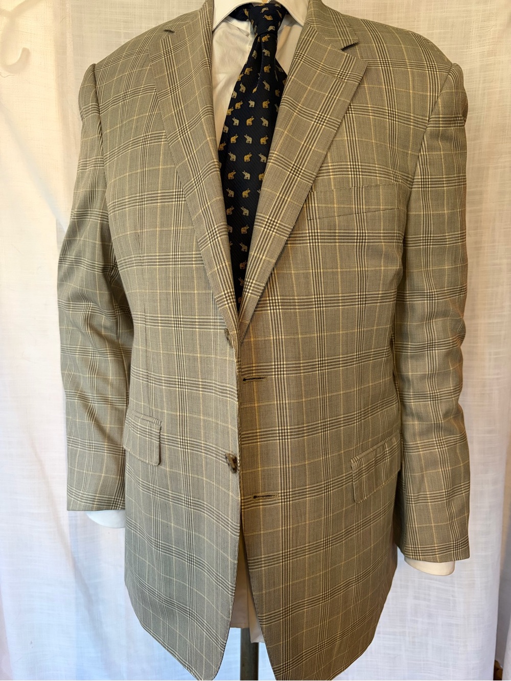 Samuelsohn Men's Plaid Blazer in Light Khaki check 44R
